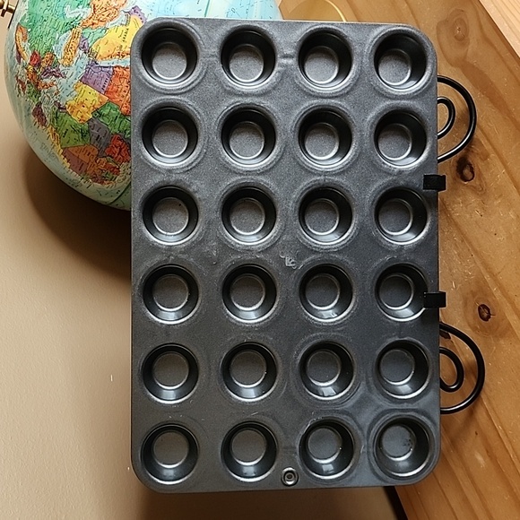 Pampered Chef baking lot - Picture 3 of 14